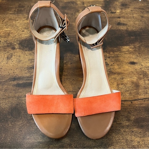 Vionic Rosie Heeled Sandal - Size 9.5 - Picture 4 of 5